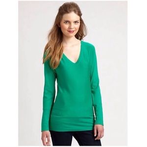Lilly Pulitzer Green Autumn V-Neck Sweater.